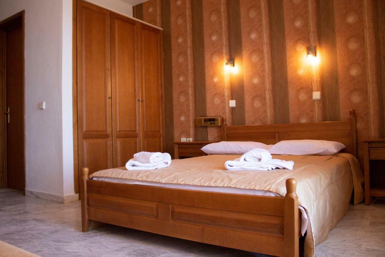 Zephyros Aparthotel Polýkhrono Eksteriør bilde